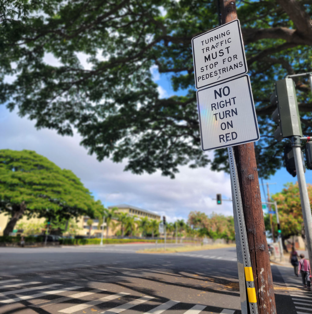 ハワイの交通ルール《信号編》